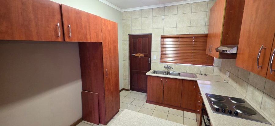 8 Bedroom Property for Sale in Meiringspark North West